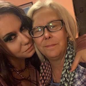 Meet your Posher, Marissa